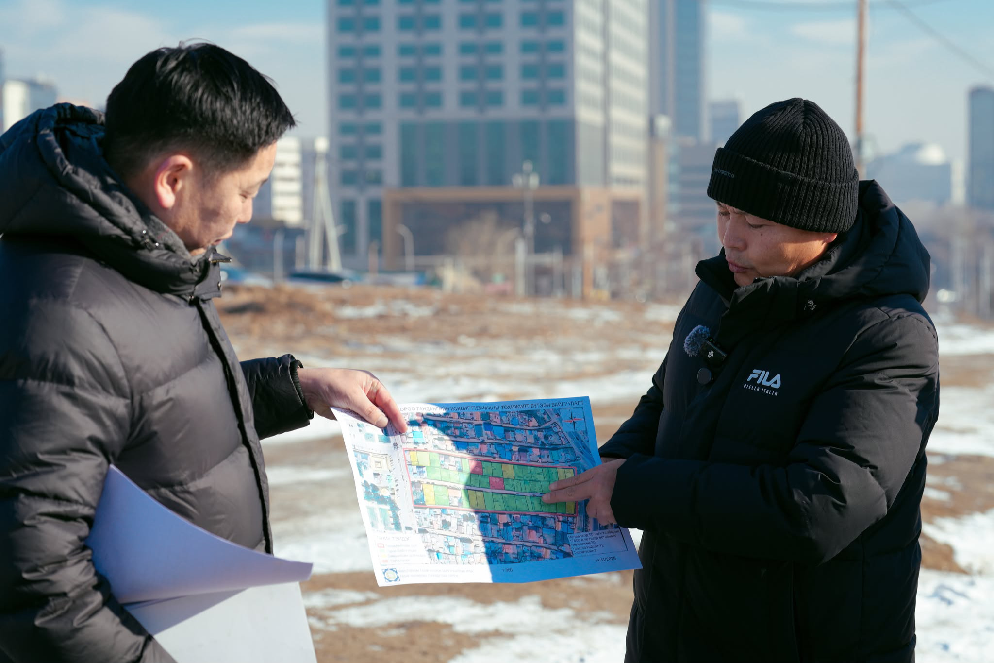 Төмөр зам доогуур нүхэн гарц барих төслийн бүтээн байгуулалт үргэлжилж байна.